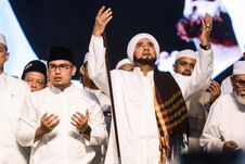 DIhadiri Habib Syech bin Abdul Qodir Assegaf, Tangsel Bersholawat Kirimkan Doa untuk Rakyat Palestina