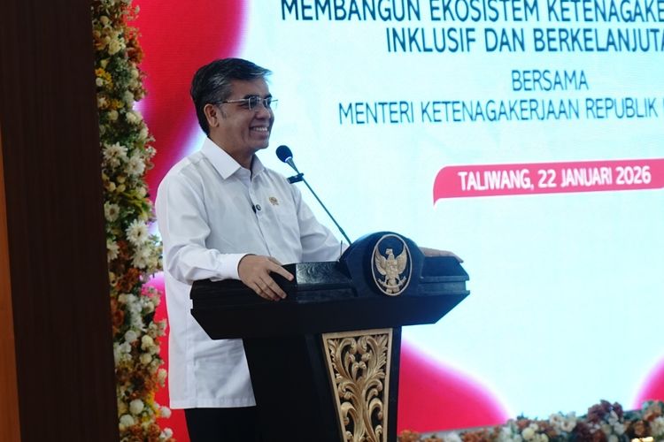 Sambutan Menteri Ketenagakerjaan Indonesia, Prof. Yassierli, S.T, M.T., Ph.D. dalam pengumuman kerja sama UT School, Pemerintah Kabupaten Sumbawa Barat, dan AMNT pada Kamis (22/1/2026).