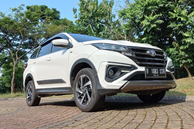 Foto : Terios Facelift Meluncur, Apa Kabar Toyota Rush?