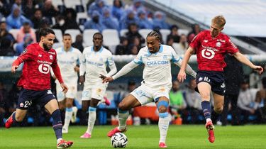 Rating Calvin Verdonk di Laga Marseille Vs Lille, Dapat Kartu Kuning