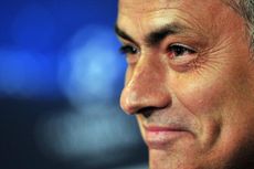 Mourinho Komentari Keputusan MU Rekrut Van Gaal