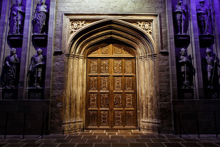 Ilustrasi Great Hall di Warner Bros. Studio Tour Tokyo-The Making of Harry Potter di Jepang.