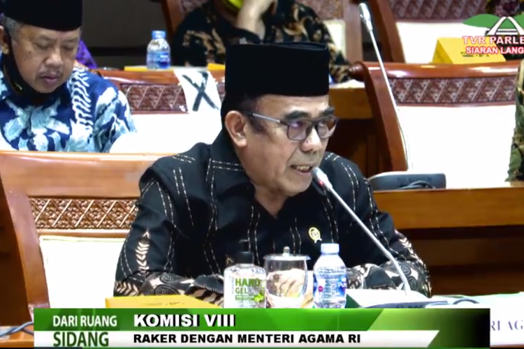 Menteri Agama Fachrul Razi di kompleks parlemen, Senayan, Jakarta, Jumat (26/6/2020).