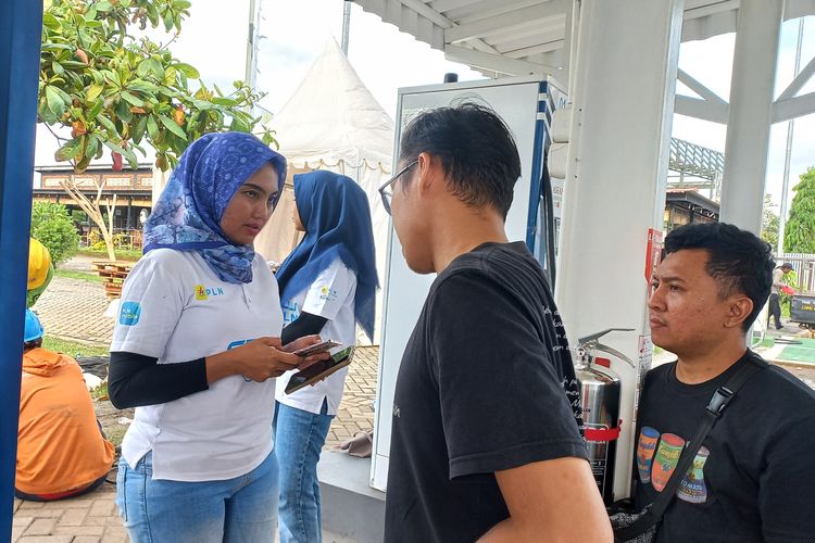 Ilustrasi Stasiun Pengisian Kendaraan Listrik Umum (SPKLU) milik PLN di rest area