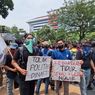 Demo Mahasiswa di DPRD Semarang Ricuh, Polisi Tembakan Gas Air Mata