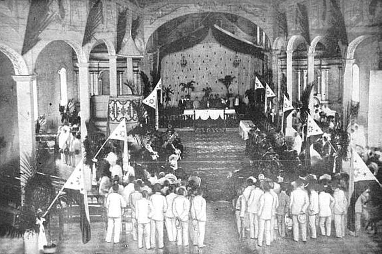 Revolusi Filipina tahun 1896-1898 dipicu oleh gerakan perlawanan organisasi Katipunan terhadap pemerintahan kolonial Spanyol