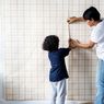 Cara Memasang Wallpaper Dinding agar Menempel dengan Sempurna