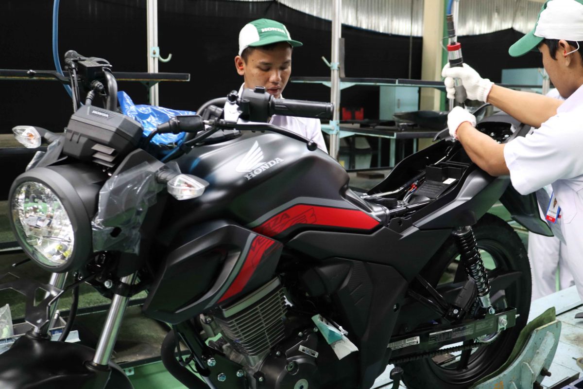 Honda CB150 Verza punya warna baru