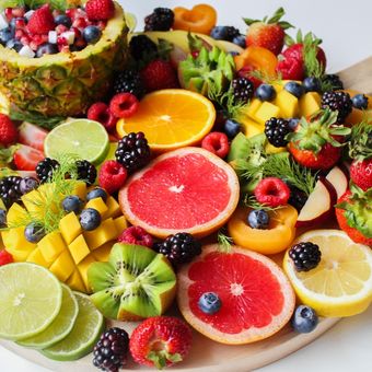 Ilustrasi buah rendah gula yang cocok dikonsumsi penderita diabetes
