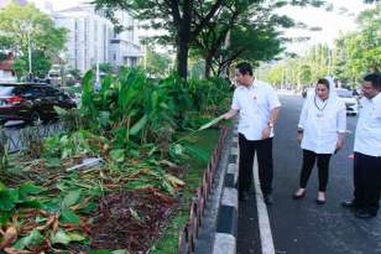 Taman Rusak Parah karena Diinjak-injak Pendemo, Wali Kota Marah