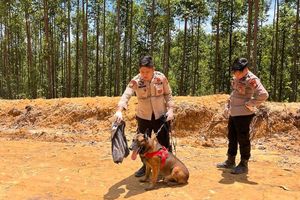 Penghormatan Terakhir untuk Reno, Anjing K-9 yang Gugur dalam Misi Kemanusiaan di Bencana Sumbar