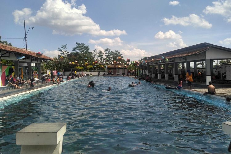 Umbul Pluneng di Klaten, Jawa Tengah