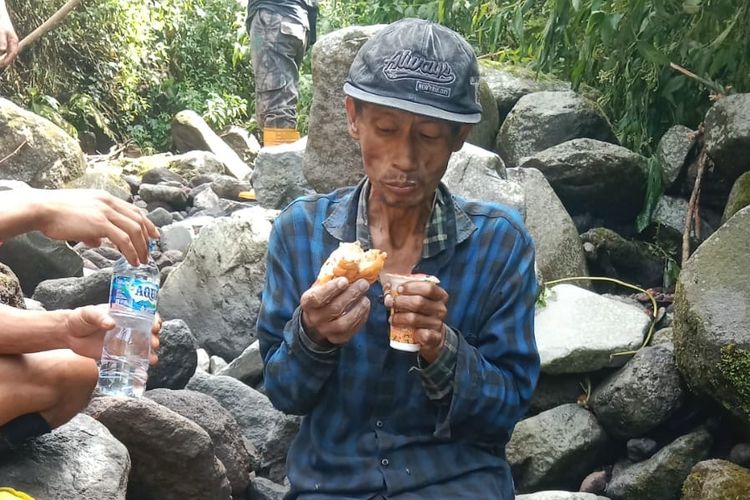 Tiga Tahun Hilang, Pria Asal Cianjur Ditemukan Tergeletak Lemas di Gunung Salak