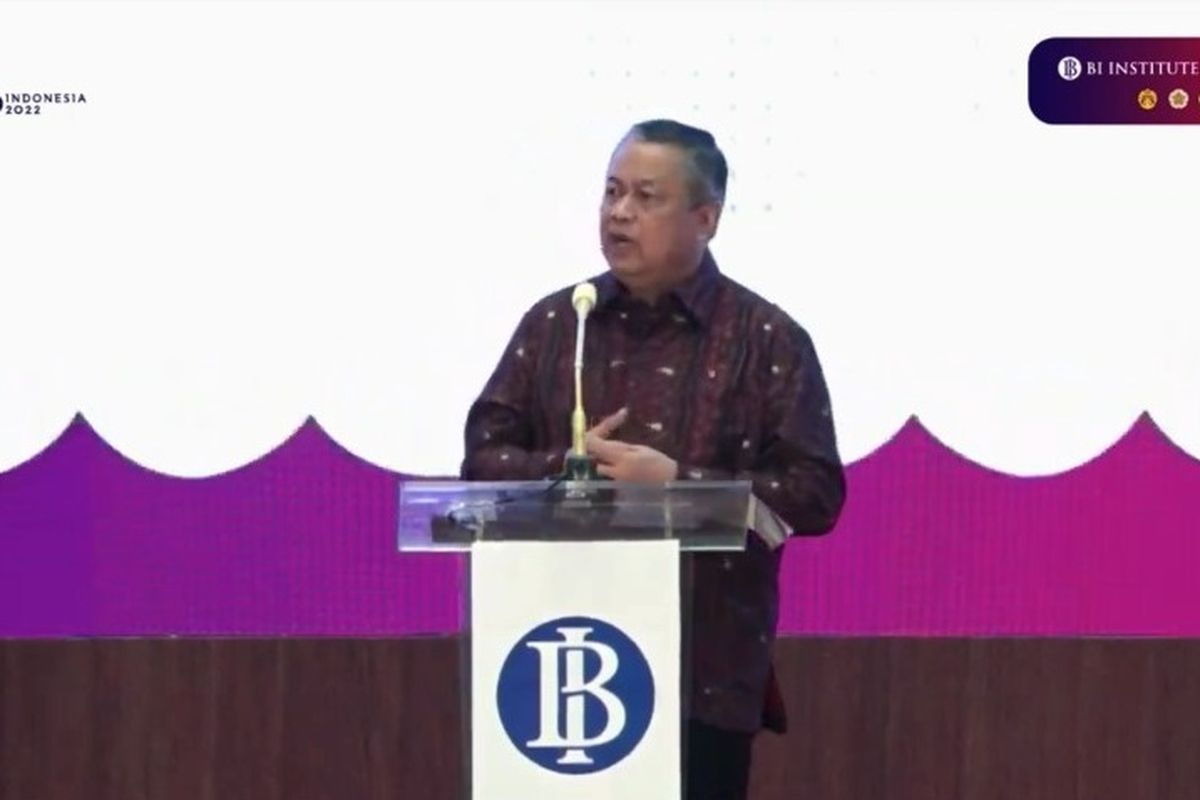  Gubernur BI Perry Warjiyo saat membuka acara 16th Bulletin of Monetary Economics & Banking International Conference and Call for Papers 2022 yang disiarkan secara virtual pada Kamis (25/8/2022).