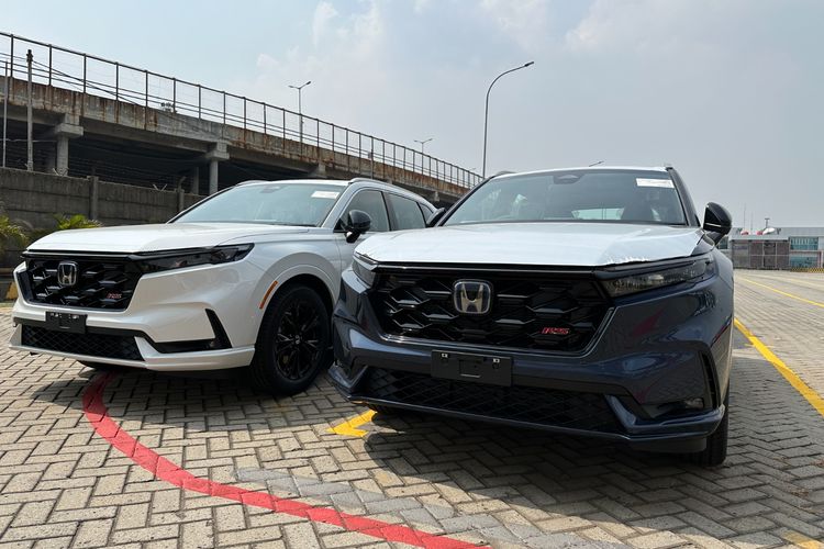 Pengiriman kloter pertama All New Honda CR-V RS e: HEV alias All New CR-V Hybrid ke konsumen