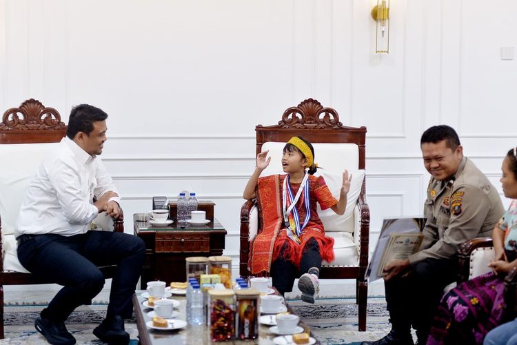 Siswi SD Labuhanbatu Raih Emas Olimpiade Sains Asia, Dapat Hadiah Rumah dan Beasiswa dari Bobby Nasution