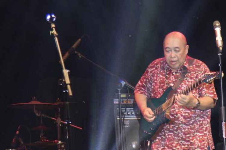Donny Suhendra tampil di Maratua Jazz and Dive Fiesta 2015, di Pulau Maratua, Kepulauan Derawan, Kabupaten Berau, Kalimantan Timur, Jumat (11/9/2015).