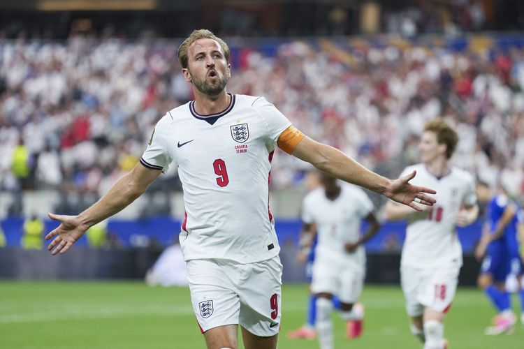 Komentar Gary Lineker Usai Harry Kane Samai Rekor Golnya di Piala Dunia