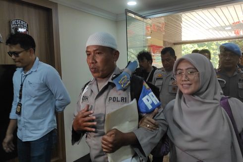 Tahan Tangis, Bripka Madih: Mohon Maaf Bapak Kapolri, Saya Masih Cinta Polisi