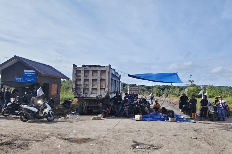 Warga Hentikan Aktivitas Tambang di Samboja Barat, Sebut Ada Rekan yang Ditabrak Motor