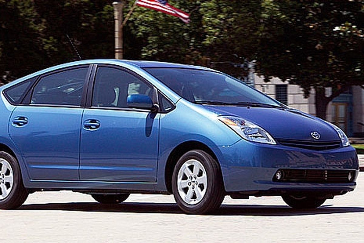 Toyota Prius generasi kedua
