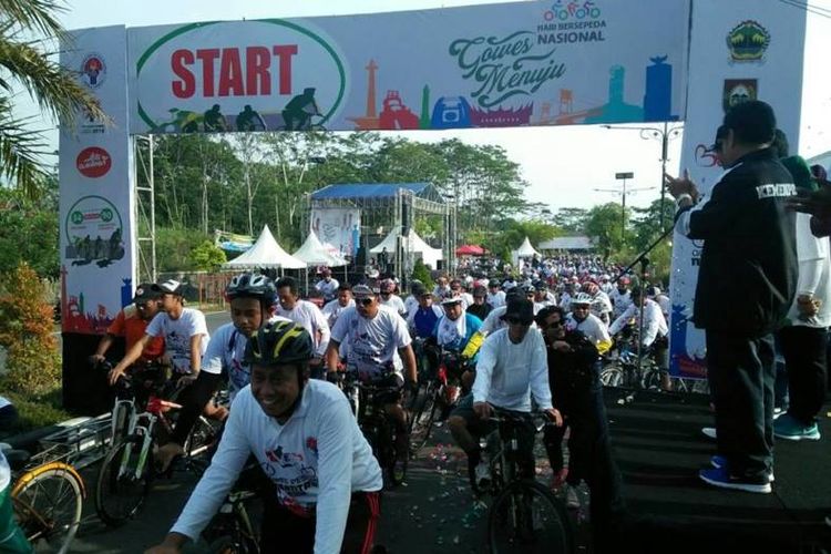 Ajang Gowes Pesona Nusantara (GPN) 2017 edisi ke-86 di Kabupaten Boyolali, Jawa Tengah, berlangsung heboh. Dari 1700 peserta yang awalnya mendaftar, ternyata membeludak di hari H pelaksanaan, Sabtu (4/11) dan mencapai hampir 2000 peserta.