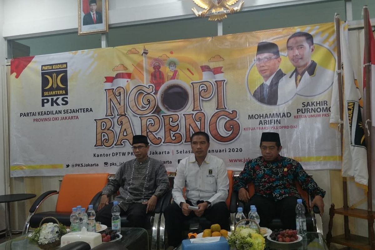 Press conference di DPW PKS,  Cempaka Putih, Jakarta Pusat,  Selasa (21/1/2020).
