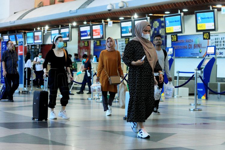 Suasana diterminal keberangkatan domestik Bandara Sultan Mahmud Badaruddin (SMB) II Palembang, Sumatera Selatan, Selasa (3/3/2020).