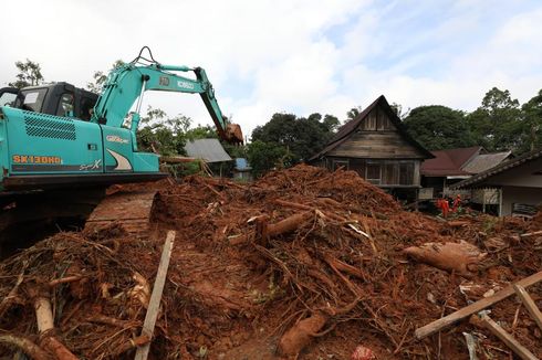30 Rumah Hilang Tertimbun Longsor di Natuna, BNPB Sebut 100 KK Bakal Direlokasi