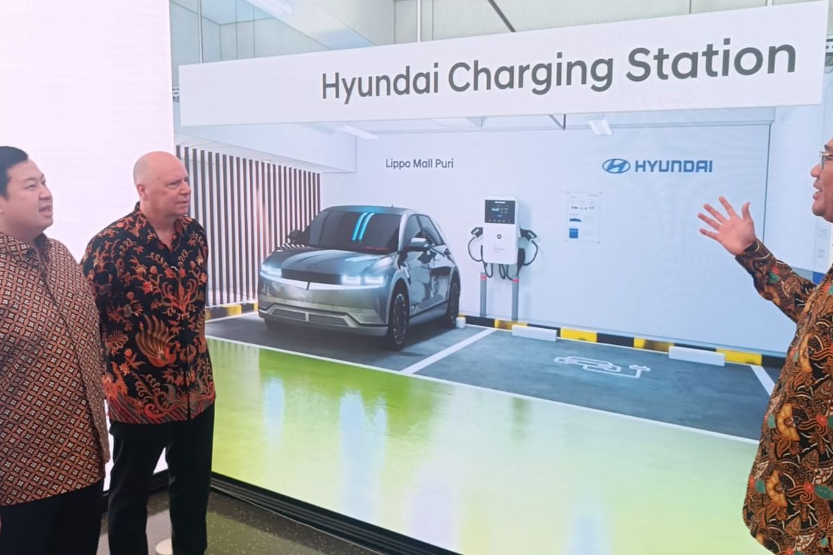 Kerja sama pengadaan charging station oleh Hyundai Motors Indonesia dengan Lippo Malls Indonesia