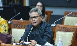 Soal Dugaan Jampidsus Dibuntuti Densus 88, Komisi III DPR Minta Kejagung dan Polri Duduk Bersama
