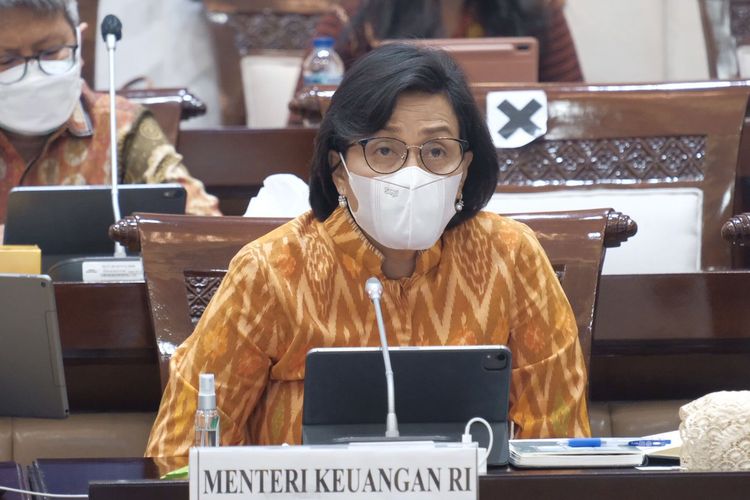 Menteri Keuangan Sri Mulyani Indrawati dalam rapat kerja bersama Komisi XI DPR RI membahas RUU HKPD, Senin (13/9/2021).