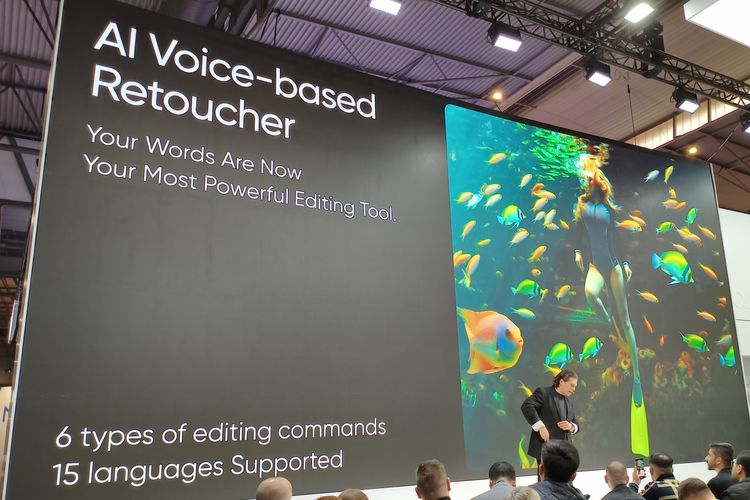 Fitur AI voice-based Retoucher di Realme yang dipamerkan di MWC 2025 dan dihadiri KompasTekno, Senin (3/3/2025).