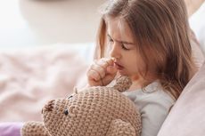 Tips Mengatasi Batuk, Pilek, dan Demam pada Anak Menurut Dokter