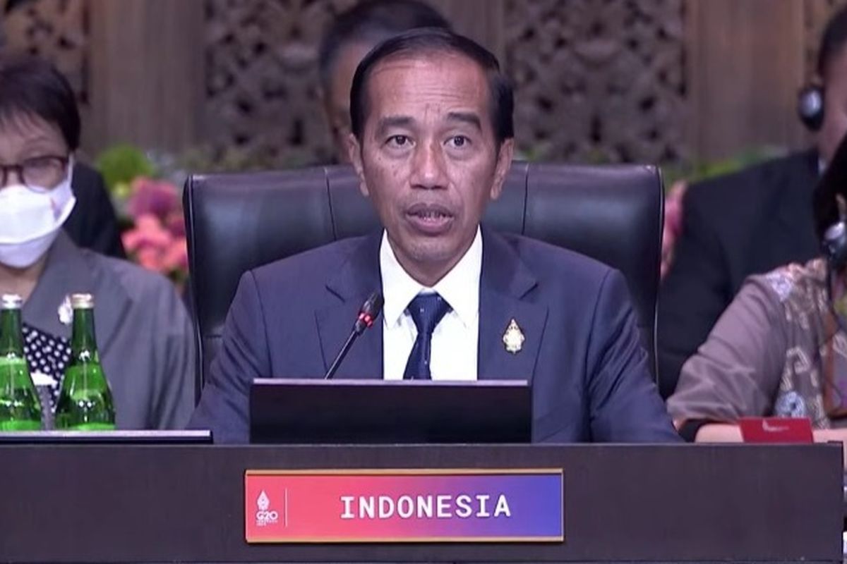 Presiden Joko Widodo (Jokowi) saat membuka Sesi Kedua KTT G20 di Bali, Selasa (15/11/2022).