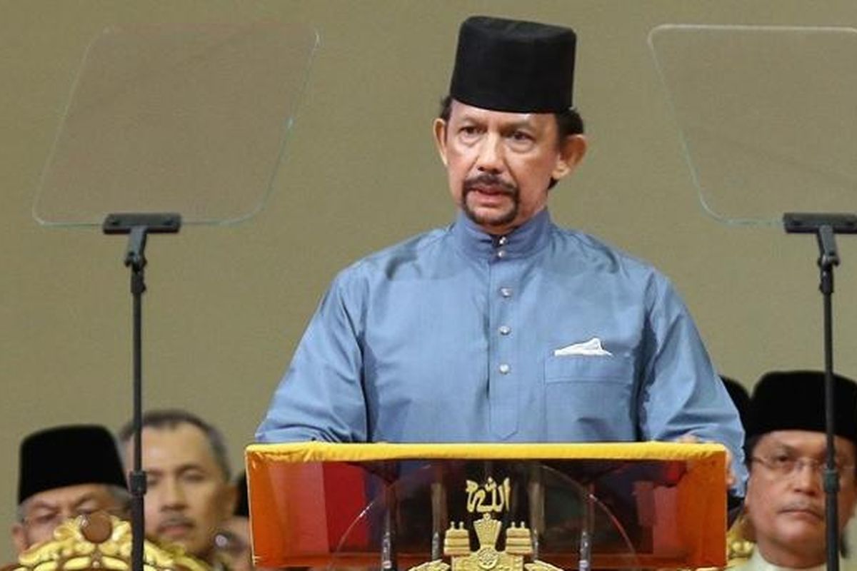 Sultan Brunei, Hassanal Bolkiah saat mengumumkan berlakunya Syariah Islam di negeri kaya minyak itu, Rabu (30/4/2014).