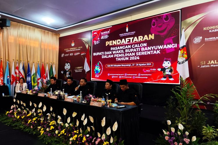 KPU Banyuwangi saat menerima pendaftaran calon kepala daerah pada Rabu (28/8/2024).