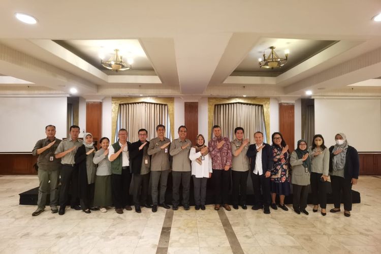 Acara penandatanganan Implementation Arrangement (IA) dan Sosialisasi Proyek GEF-FOLUR sebagai tanda tercapainya kesepakatan Kementan dengan Food and Agriculture Organization (FAO) mengenai rincian hibah proyek GEF-FOLUR.
