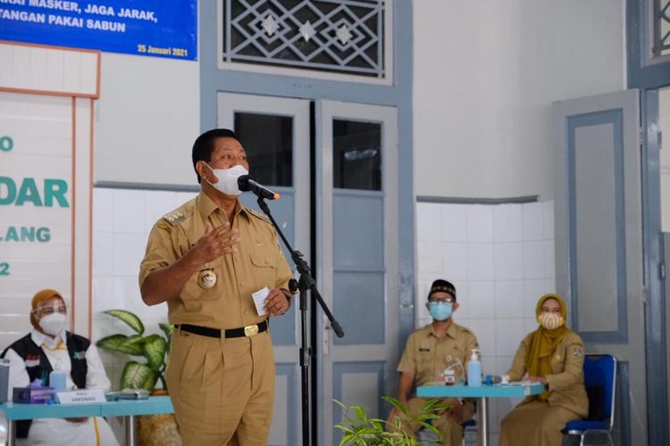 Wali Kota Magelang Sigit Widyonindito saat membuka pencanangan vaksinasi Covid-19 di Pendopo RSUD Tidar Kota Magelang, Senin (25/1/2021).