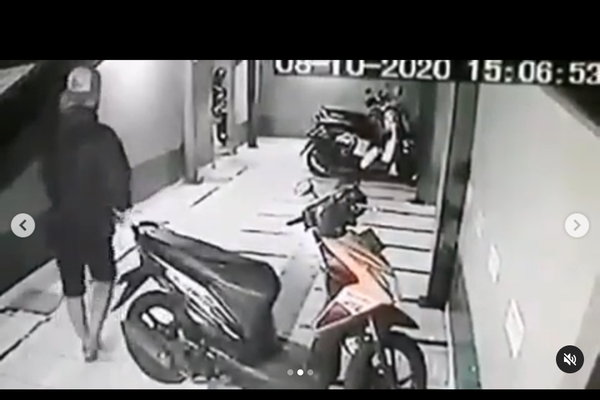 Tangkapan Layar Instagram Polres Jakarta Barat terkait video pencurian sepeda motordi Tanjung Duren pada (8/10/2020)