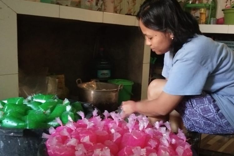 Cendol buatan Marwati (58), warga Tambakan, Muntilan, Magelang, Rabu (20/3/2024).