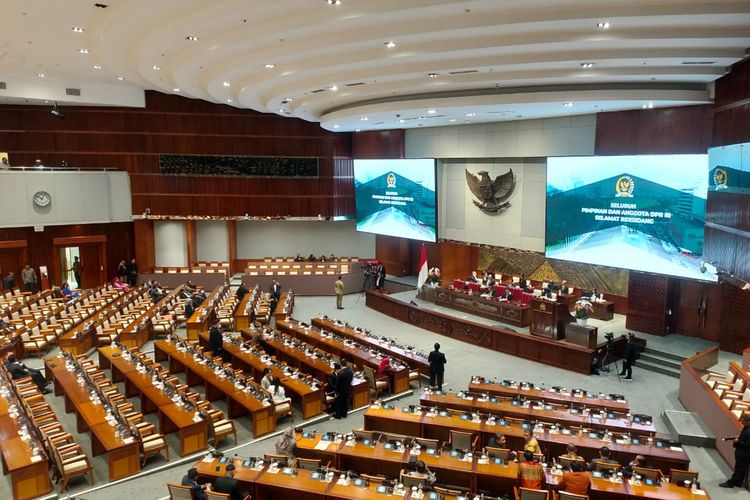 Suasana rapat paripurna ke-3 Masa Persidangan I Tahun Sidang 2023-2024, di Kompleks Parlemen Senayan, Jakarta, Kamis (24/8/2023).