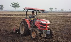 Kementan Berikan Bantuan Rp 150 Miliar untuk Petani di Sulsel