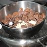 5 Teknik Cairkan Cokelat yang Mudah, Salah Satunya Au Bain Marie