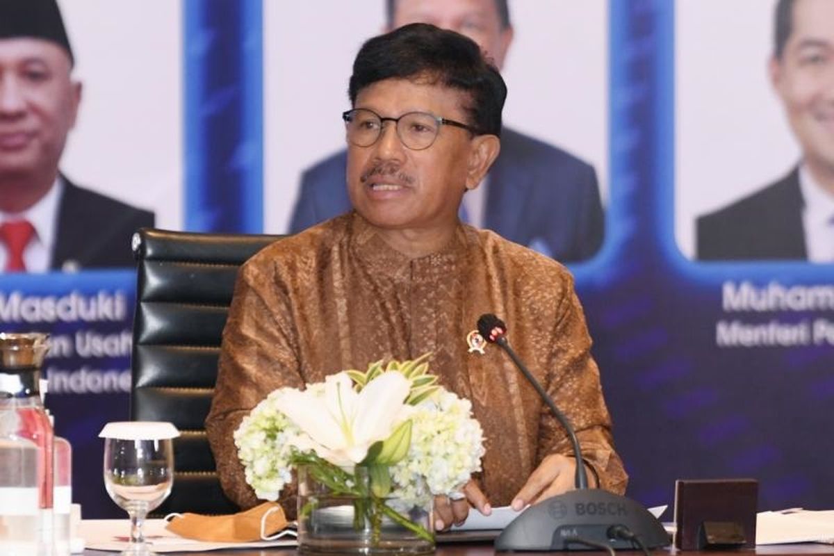 Menteri Kemenkominfo Johnny G Plate dalam Forum Ekonomi Digital (FEDK) IV: Platform Digital Marketplace yang berlangsung secara hibrida dari Hotel Grand Hyatt, Jakarta Pusat, Senin (4/4/2022).