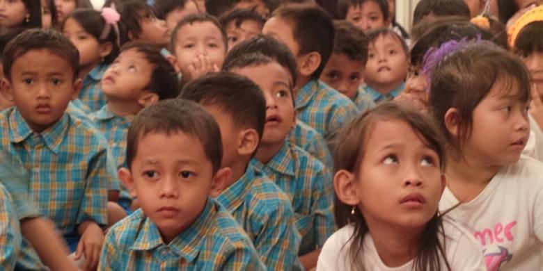 Sekitar seratus anak dari Rusunawa Marunda mengunjungi Balaikota, Jakarta Pusat, Selasa (22/4/2014).