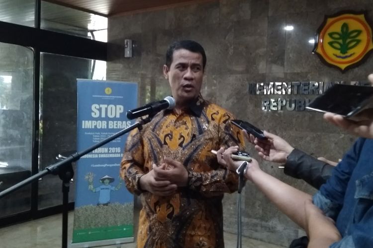 Menteri Pertanian ketika menyampaikan keterangan pers, Senin (9/4/2018)