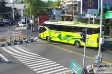 Terobos Lampu APILL, Bus Pariwisata Tabrak Sepeda Motor di Gunungkidul