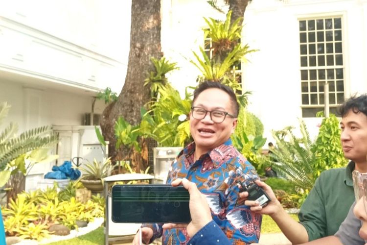 Wakil Menteri Keuangan (Wamenkeu) Kartika Wirjoatmodjo di Kompleks Istana Kepresidenan, Jakarta, Rabu (8/5/2024).