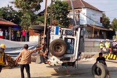 Cerita Warga Australia Traveling dengan Land Rover, Keliling Sejumlah Negara hingga Terguling di Underpass Kentungan